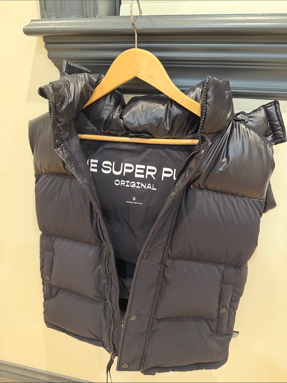 Aritzia Black Quilted Puffer Vest
